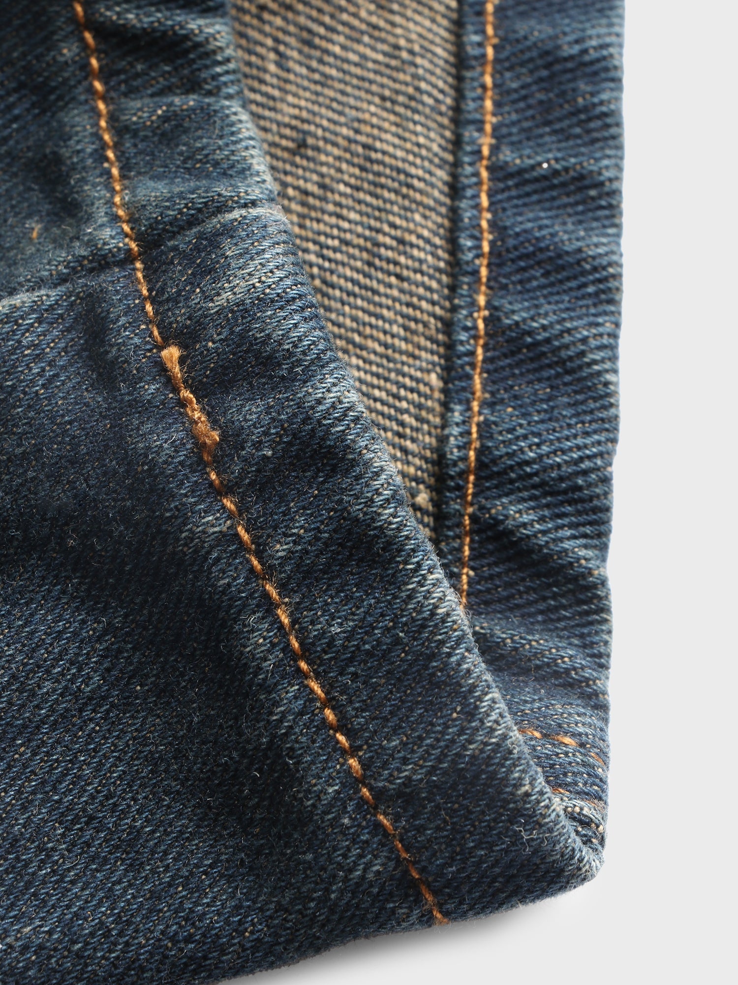 Mid-Rise Barrel Jeans